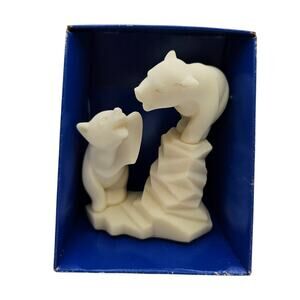 Coralei of Hawaii Polar Bear cub Figurine In original box 4.5" tall